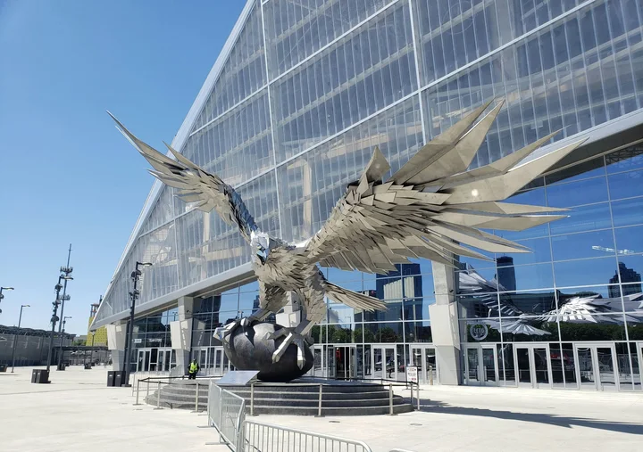 Mercedes-Benz Stadium entrance plaza